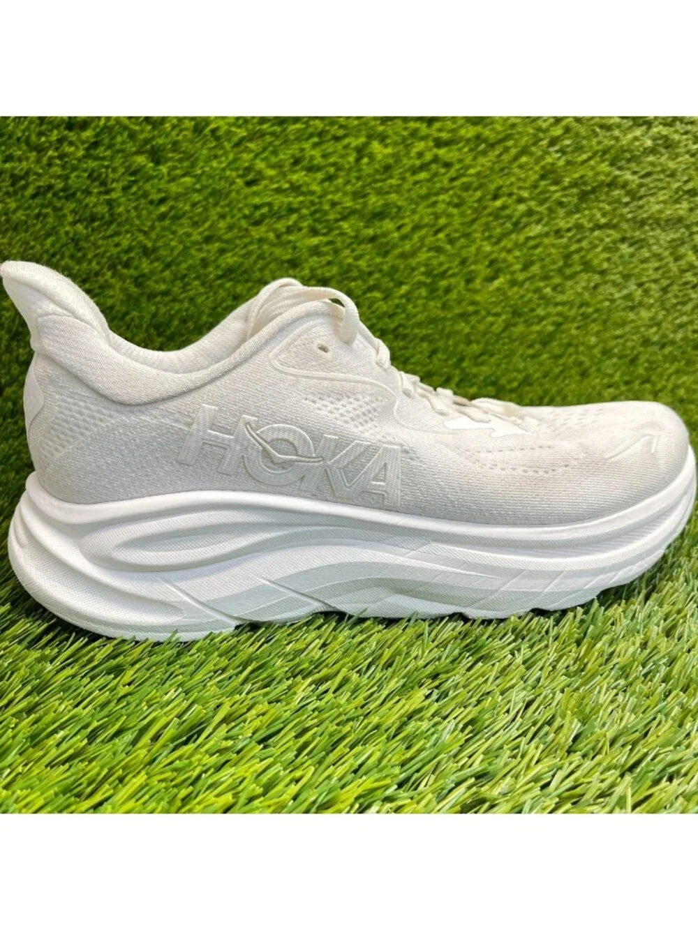 Hoka One One Clifton 10 Womens Size 9.5 White Athletic Running Shoes Sneakers